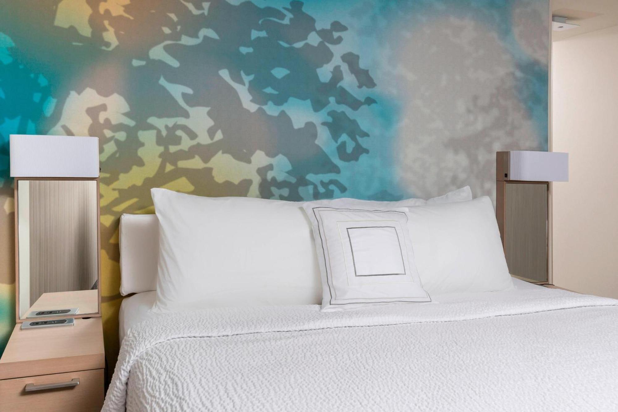 Отель Courtyard By Marriott Bismarck North Экстерьер фото